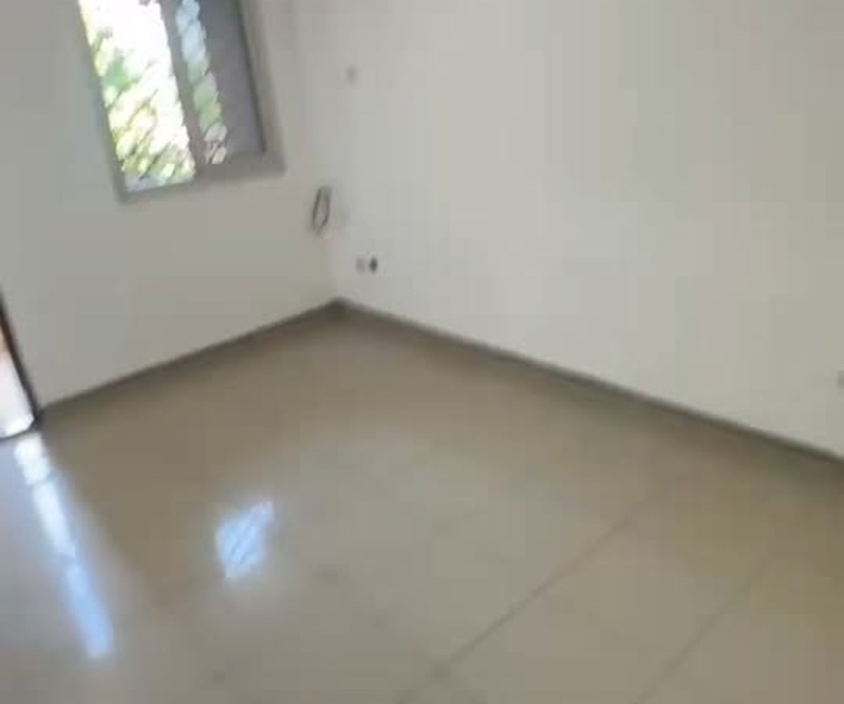 Studio à louer à Kotto