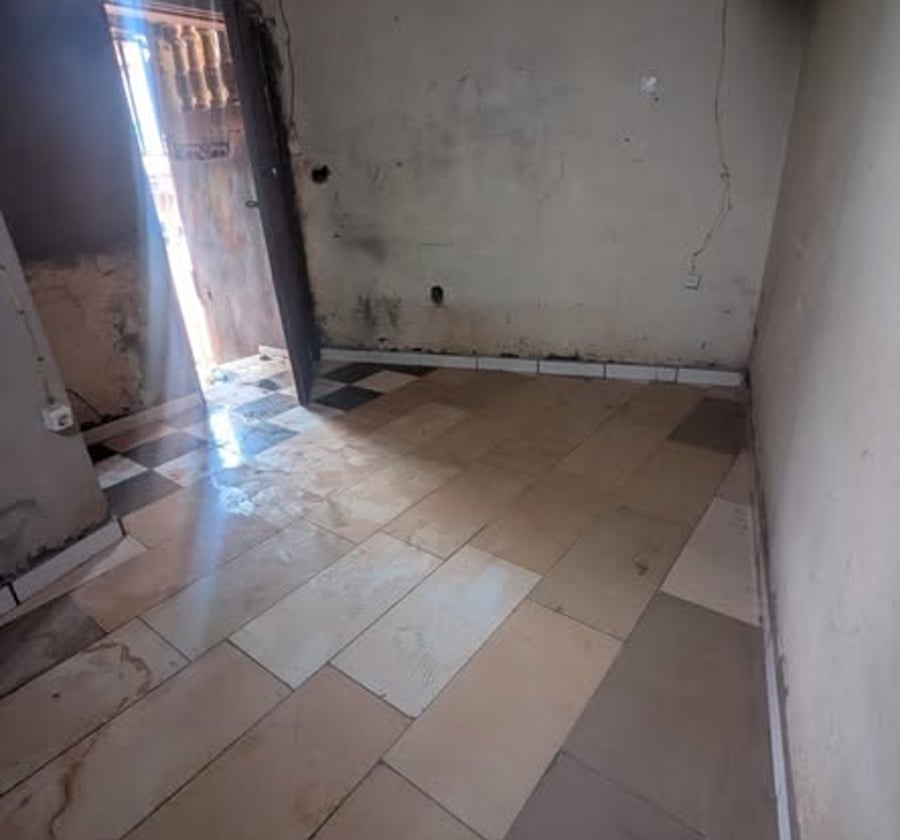 Chambre moderne à Mendong