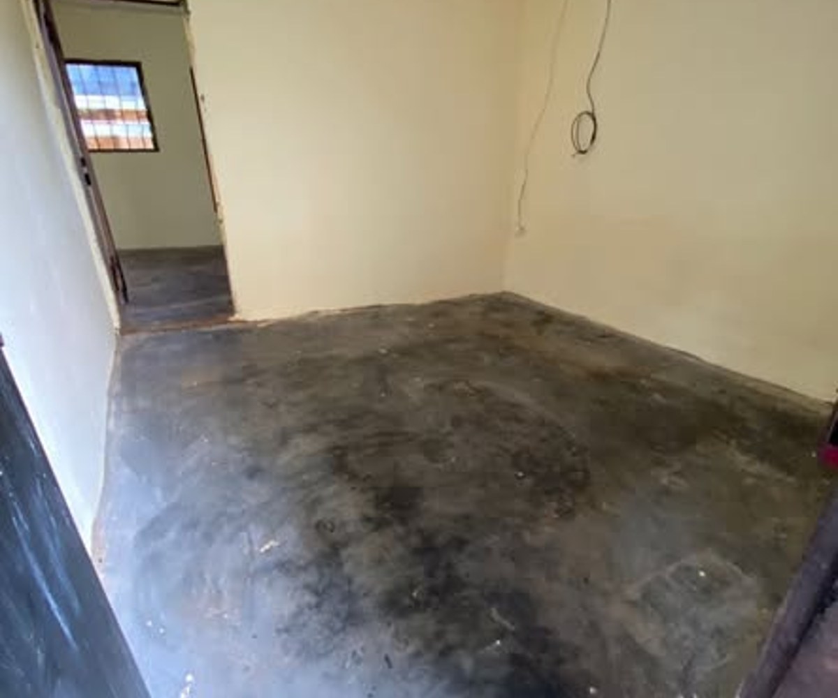 Studio simple à Nkolmesseng