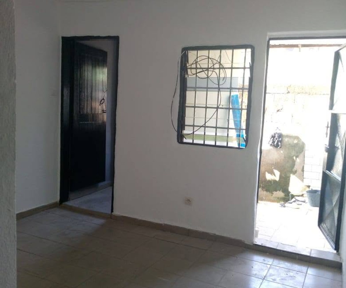 Studio moderne à PK13, Douala