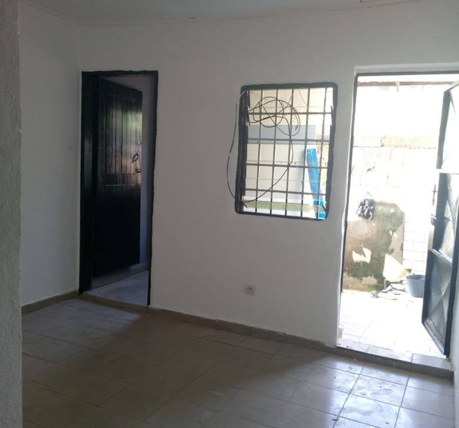 Studio moderne à PK13, Douala