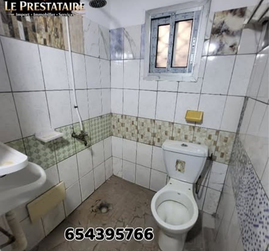 Chambre moderne à louer PK15, Douala