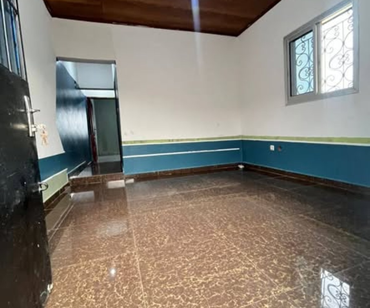 Studio moderne à PK 12