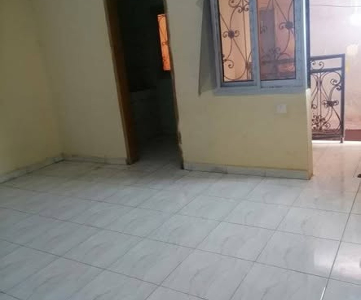 Studio moderne à louer - Fabrique Ngoussou, Yaoundé