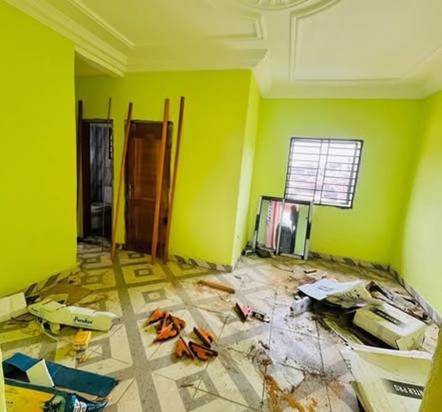 Studio moderne à Biyem-Assi
