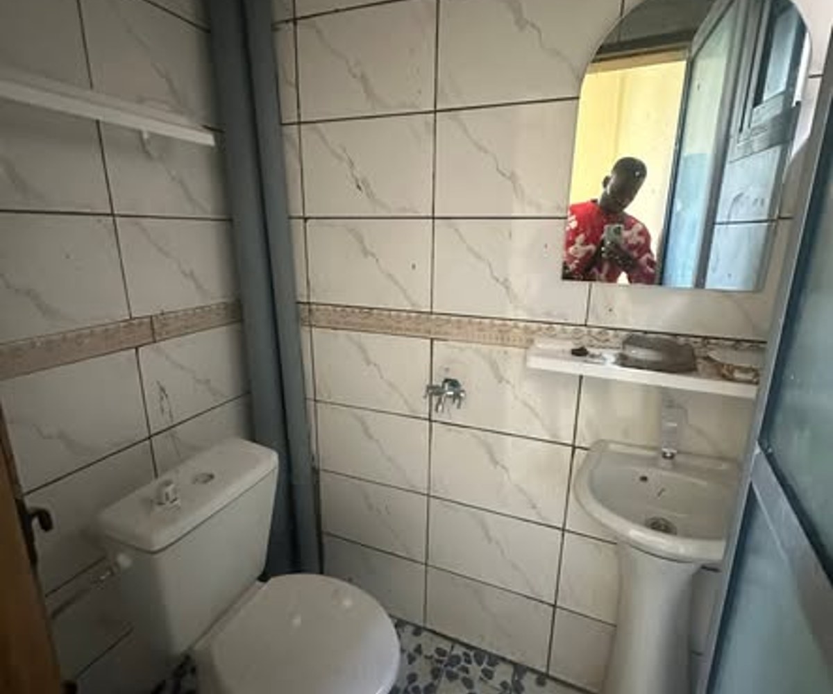 Chambre moderne à louer à PK14 Douala