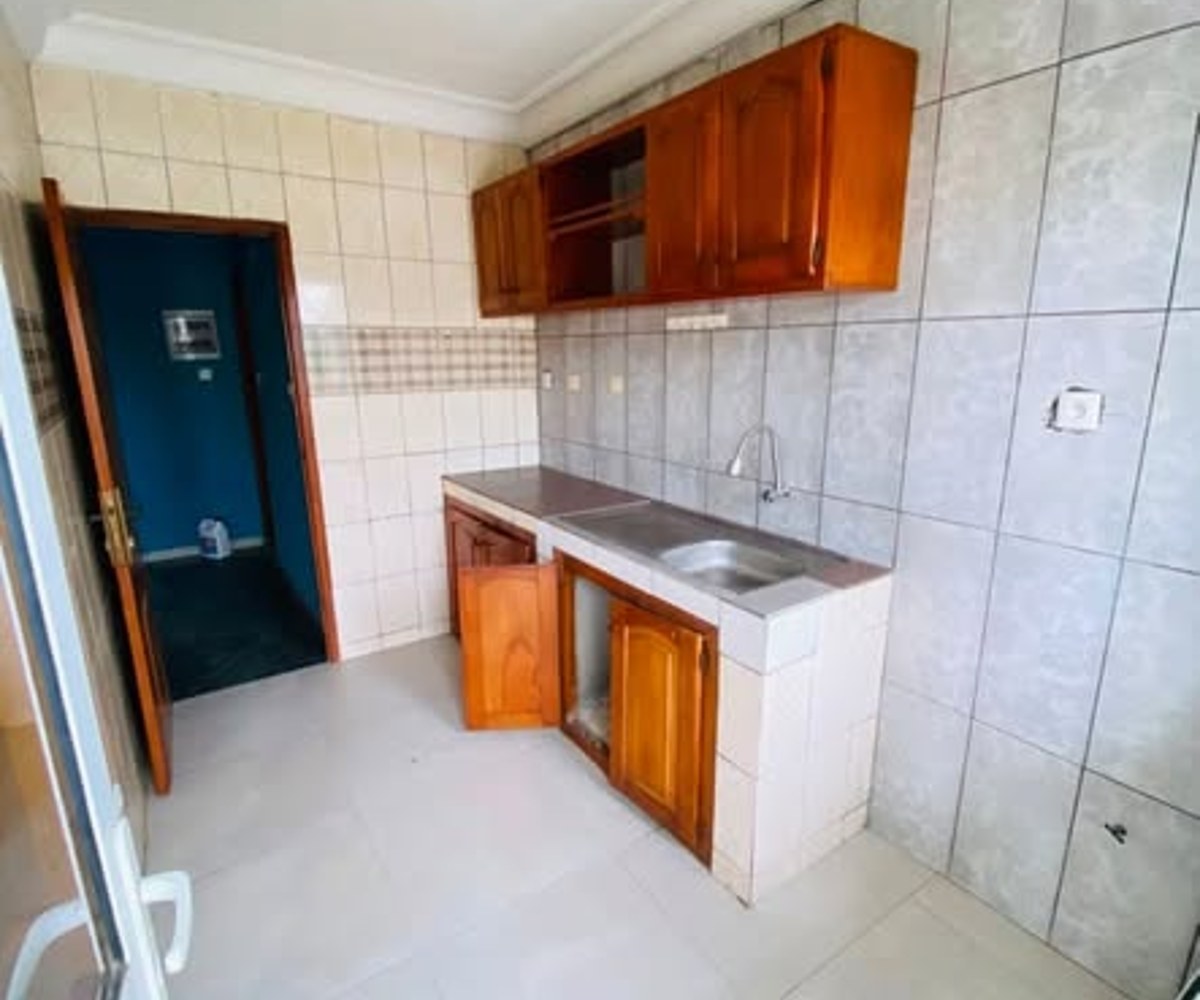 Appartement à louer à Makepe - 150 000 FCFA/mois