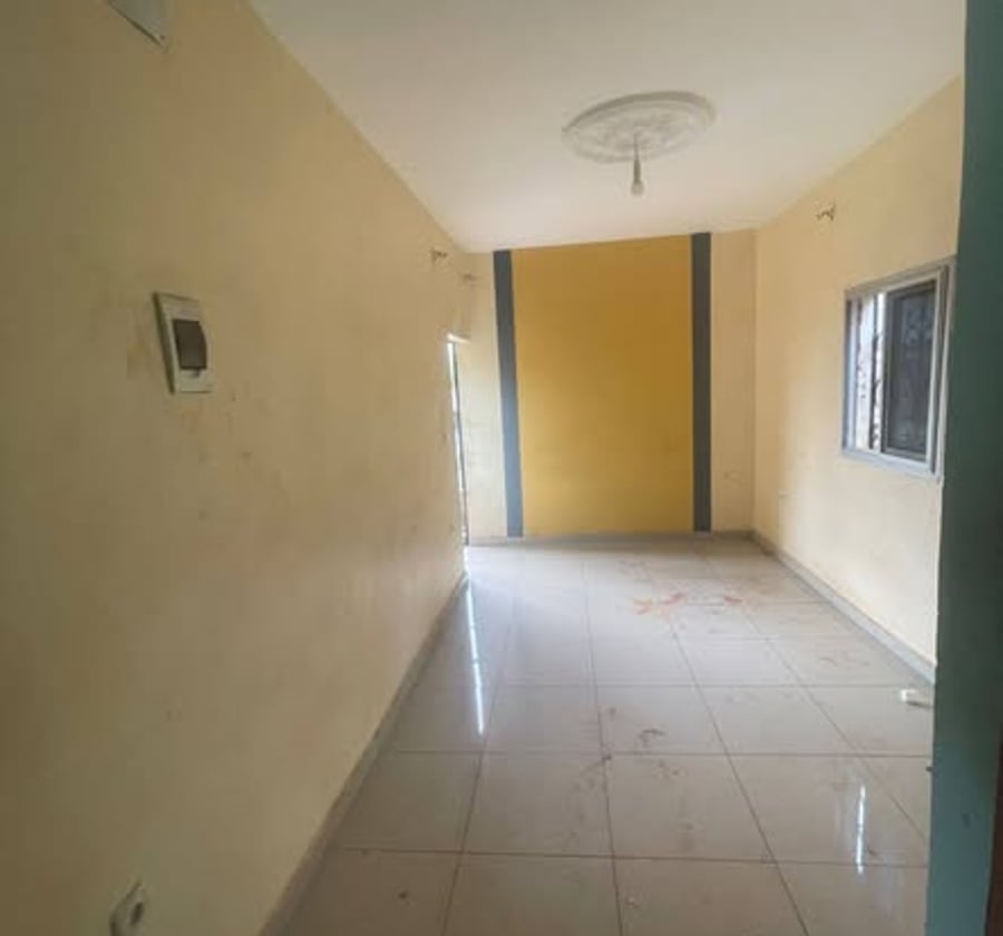 Studios et appartements à louer à Nomayos