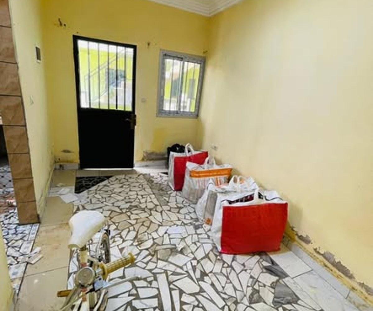 Chambre moderne à Biyem-Assi