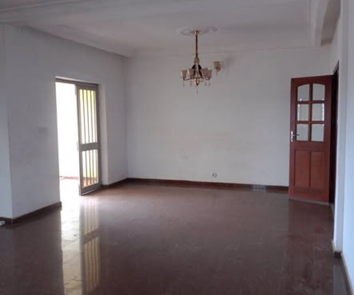 Bel Appartement Staffé et spacieux à Mvog-Ada