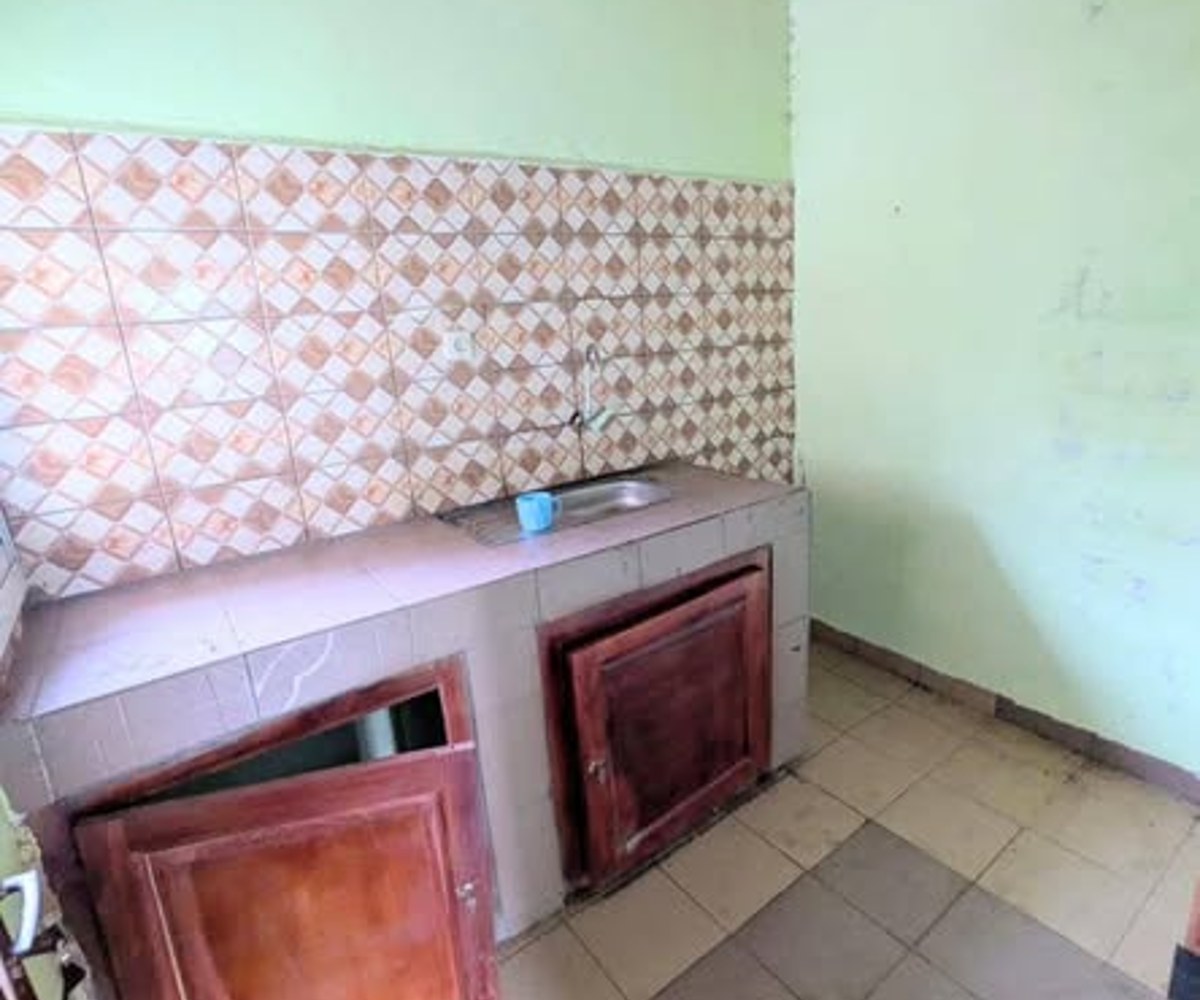 Studio moderne à louer - Nkolfoulou