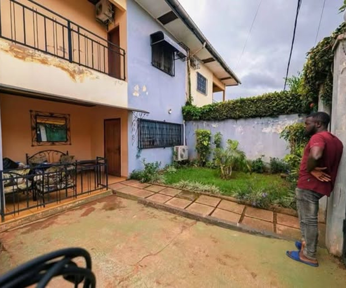 Duplex à louer à Yaoundé Titi Garage