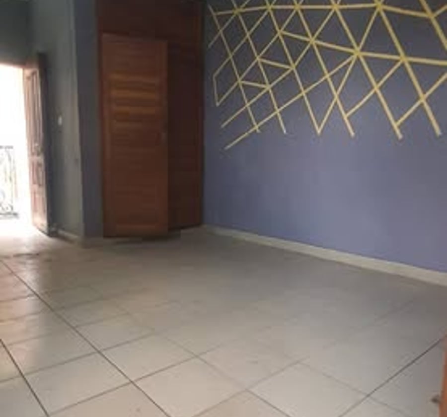 Chambre moderne à louer à Ange Raphaël (Stade CICAM)