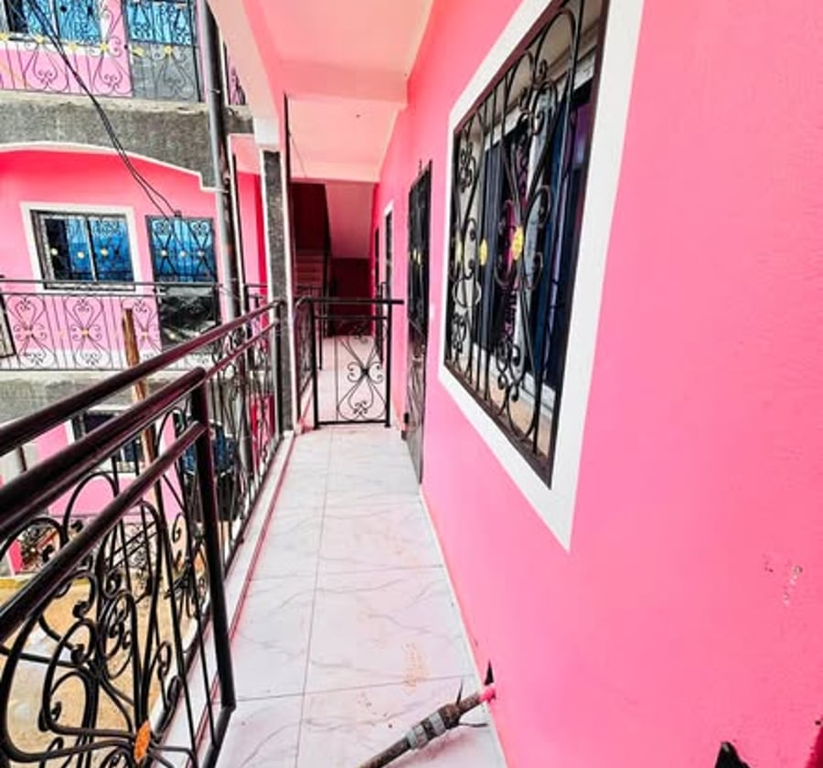 Studios modernes à louer à Mvog-Betsi