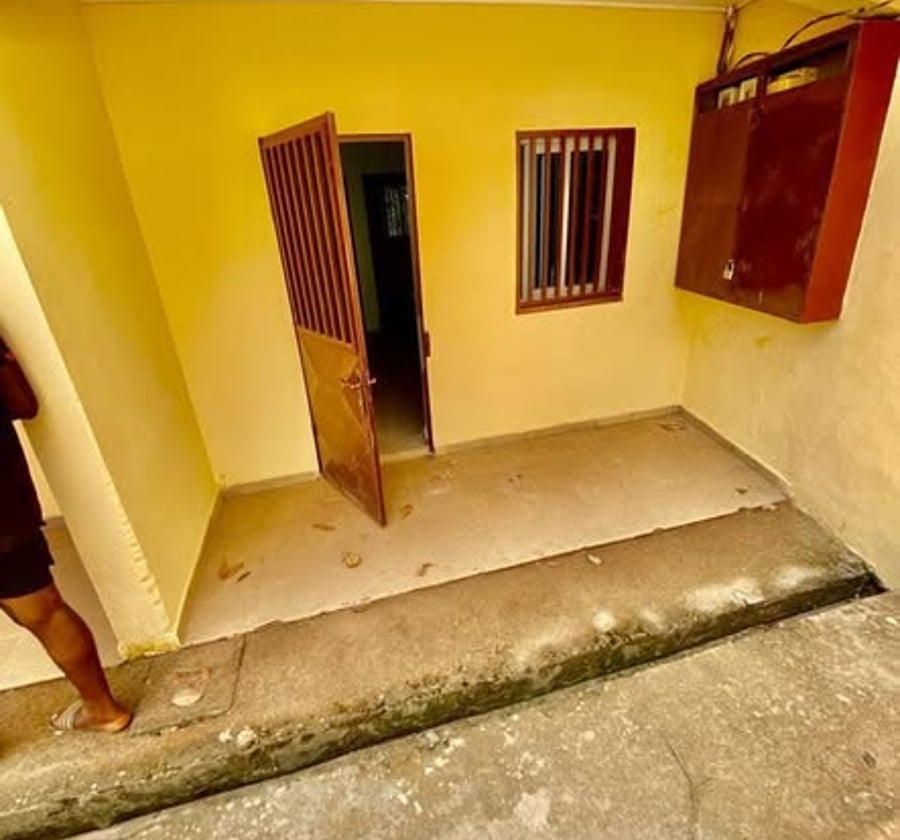 Studio moderne à Mendong - 40 000 FCFA