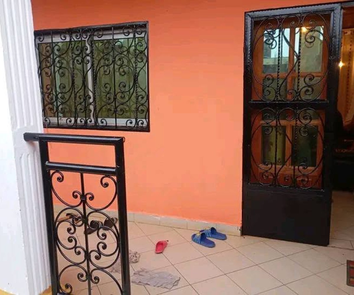 Maison 5 chambres à vendre à Yaoundé Meyo Carrefour