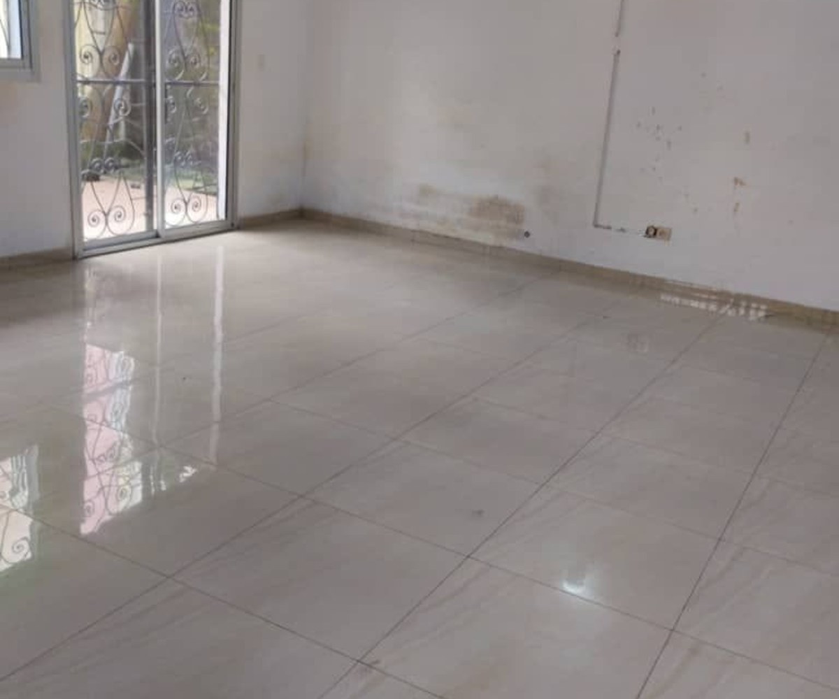 Akwa Nord - Appartement 2 chambres - 130 000 FCFA/mois