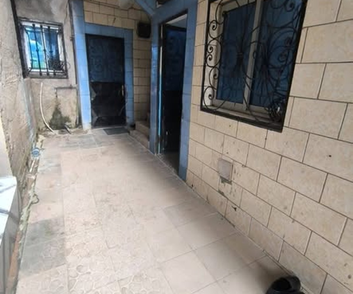 Joli Studio moderne à Ndogbong Vallée Bifaga