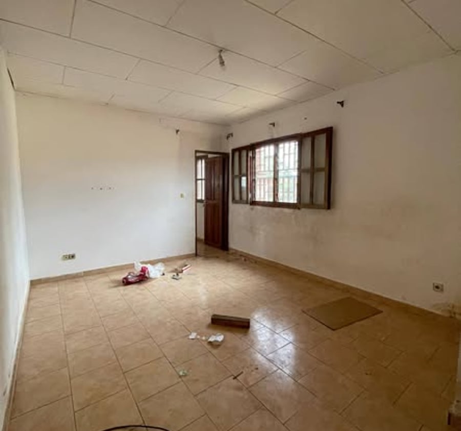 Studio 4 pièces à louer - Ngousso