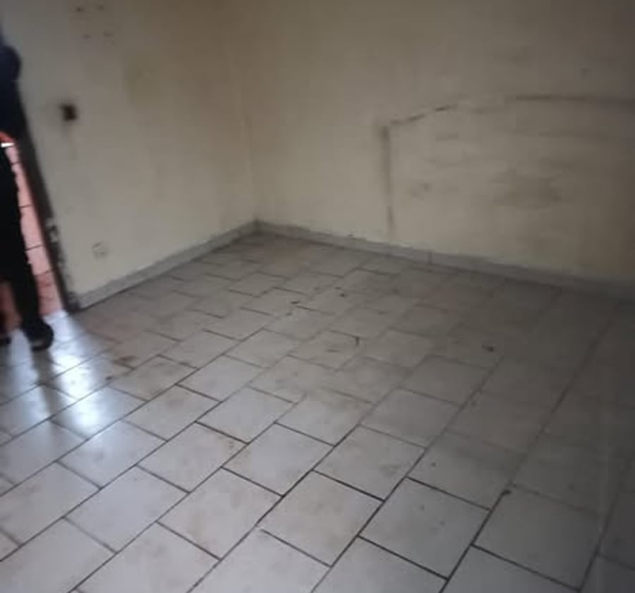 Chambre moderne à Essomba, Yaoundé
