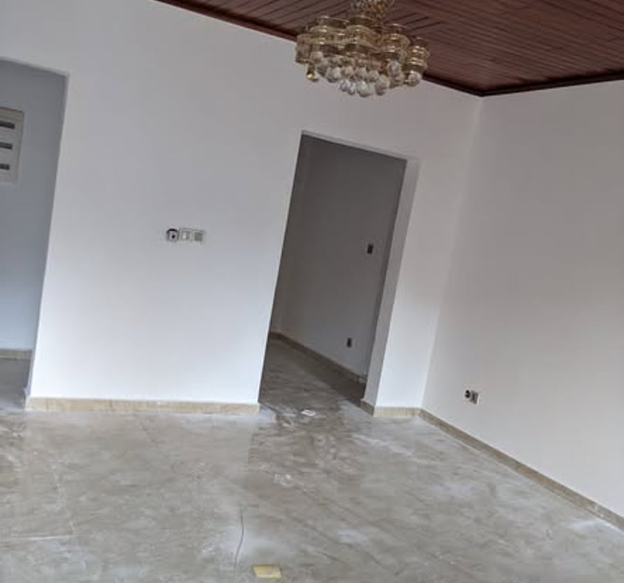 Appartement haut standing F2 - Awae Escalier