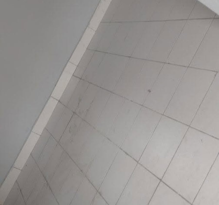 Grande chambre à louer à PK 12