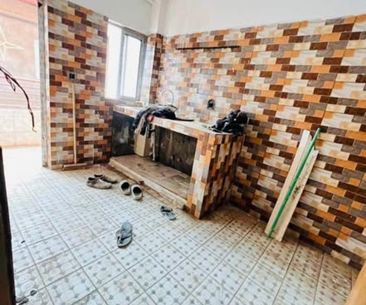 Appartement à louer à Biyem-Assi, 3 chambres