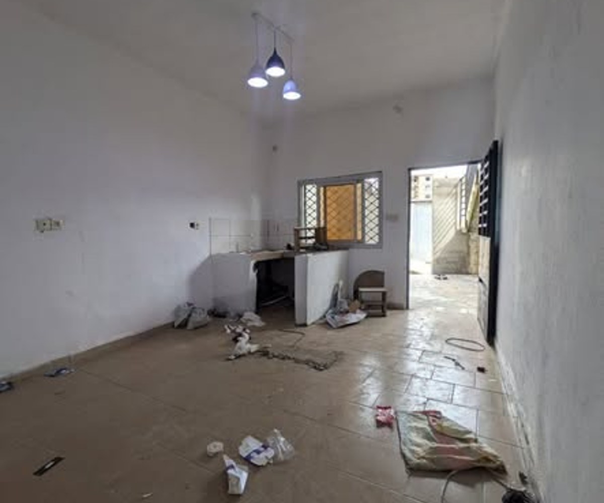 Studio à louer à Logpom - Carrefour Bassong