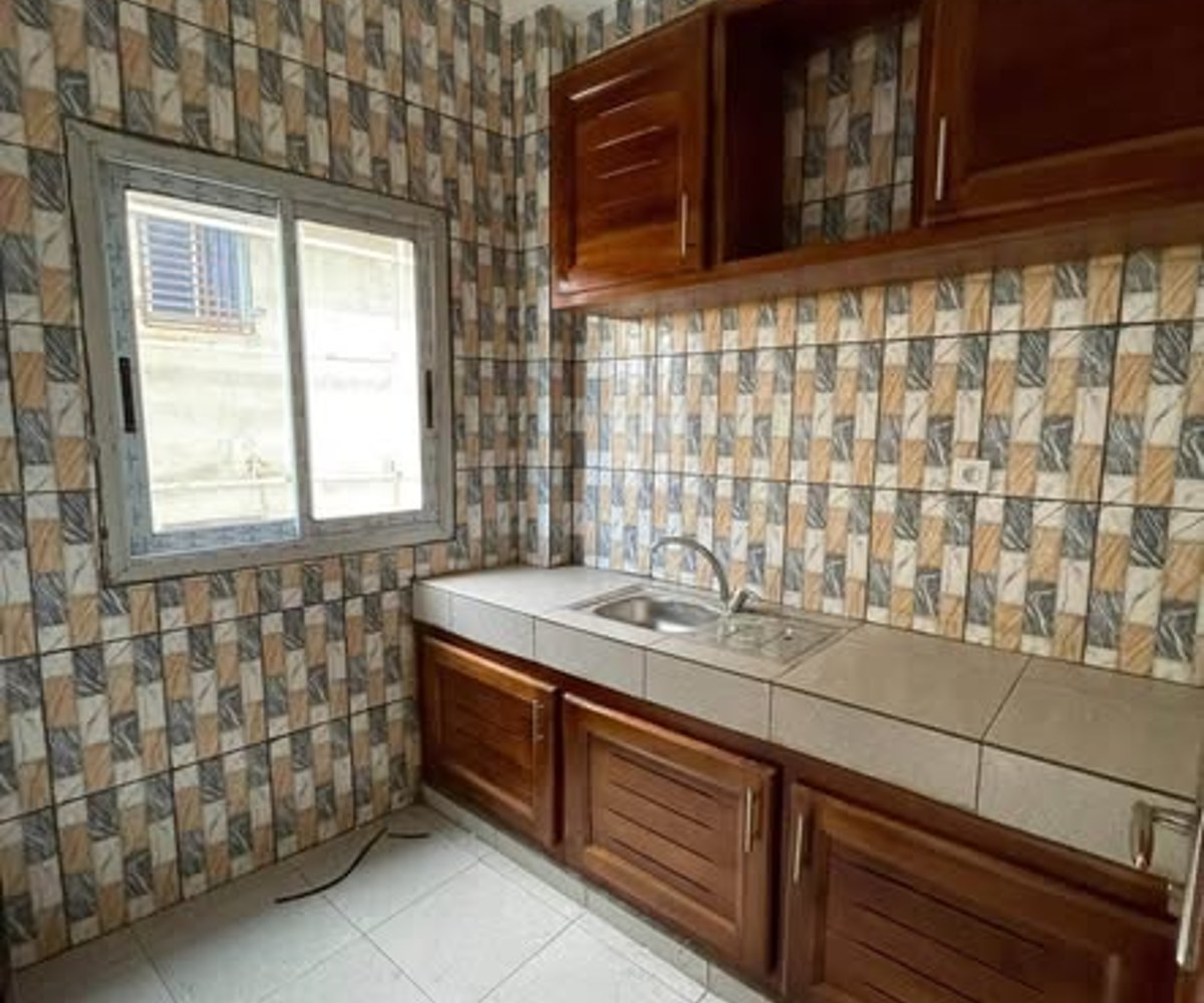 Studio moderne à louer à Nkoabang - 65 000 FCFA/mois