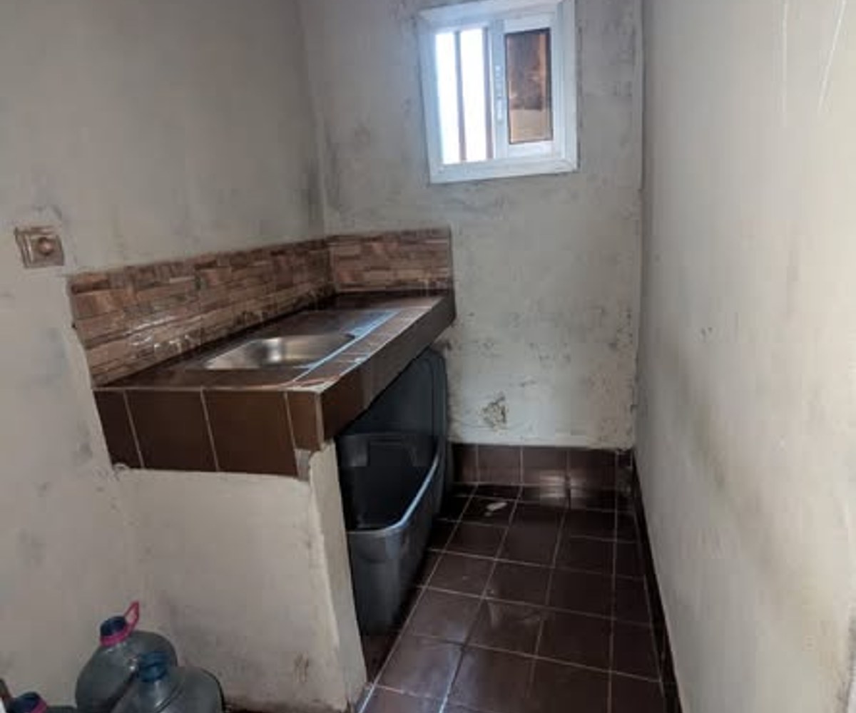 Chambre moderne 3 pièces - Simbock, Mbalgong
