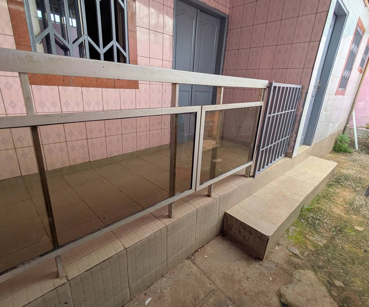 Appartement 2 chambres - Odza Borne 10