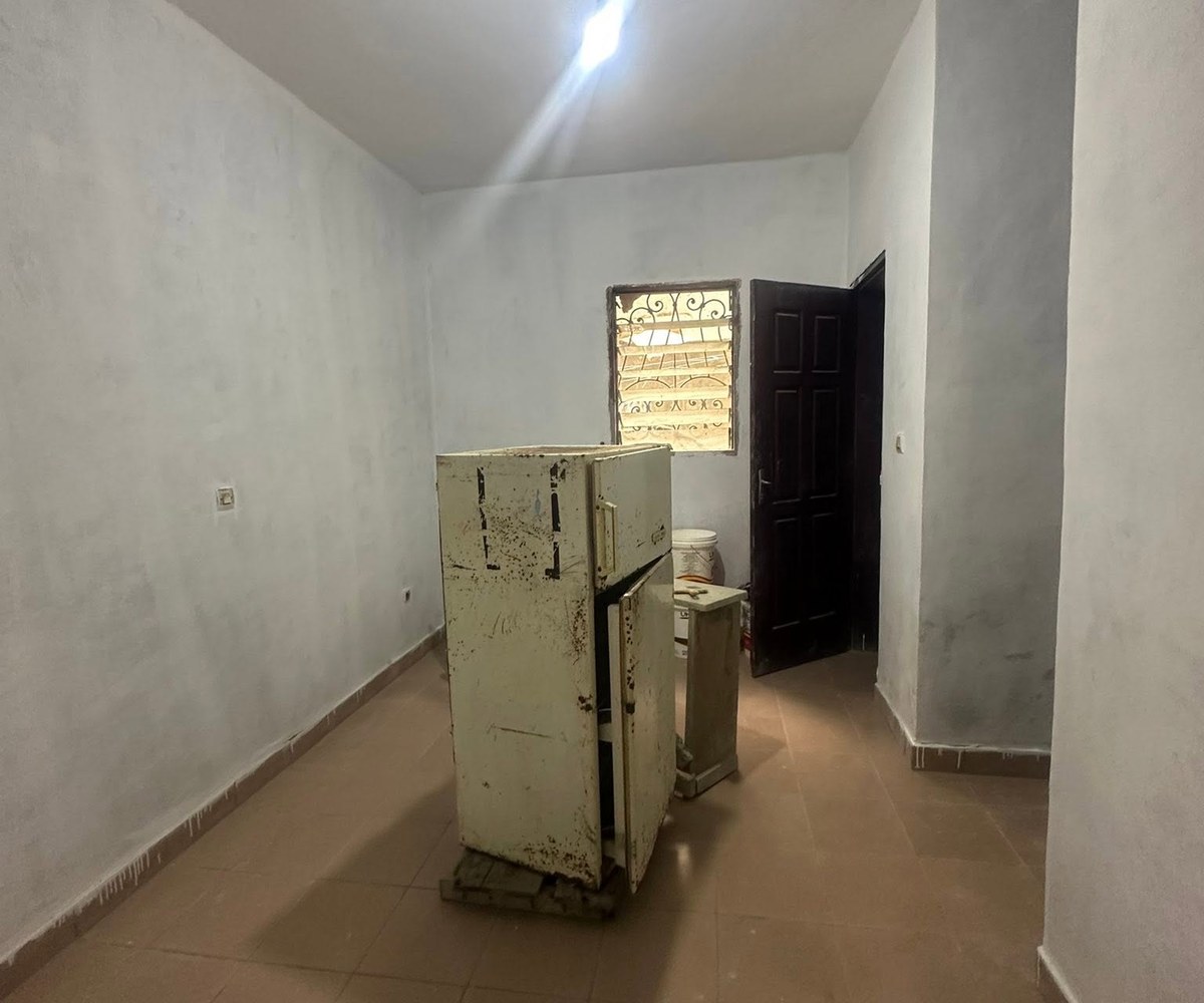Chambre moderne à louer à PK15