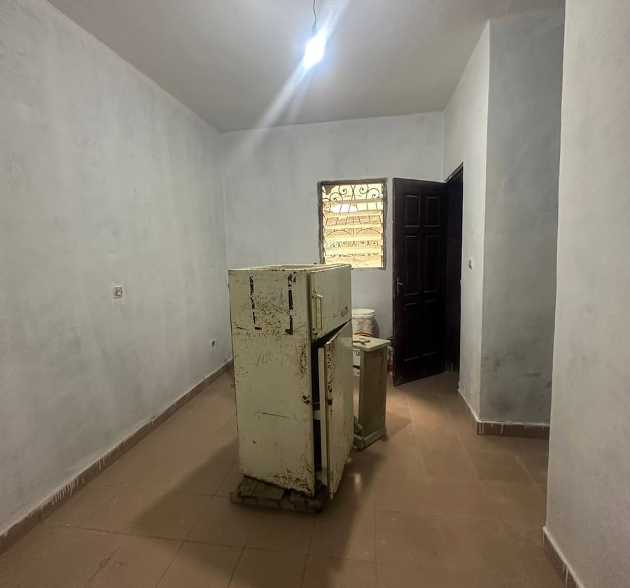 Chambre moderne à louer à PK15