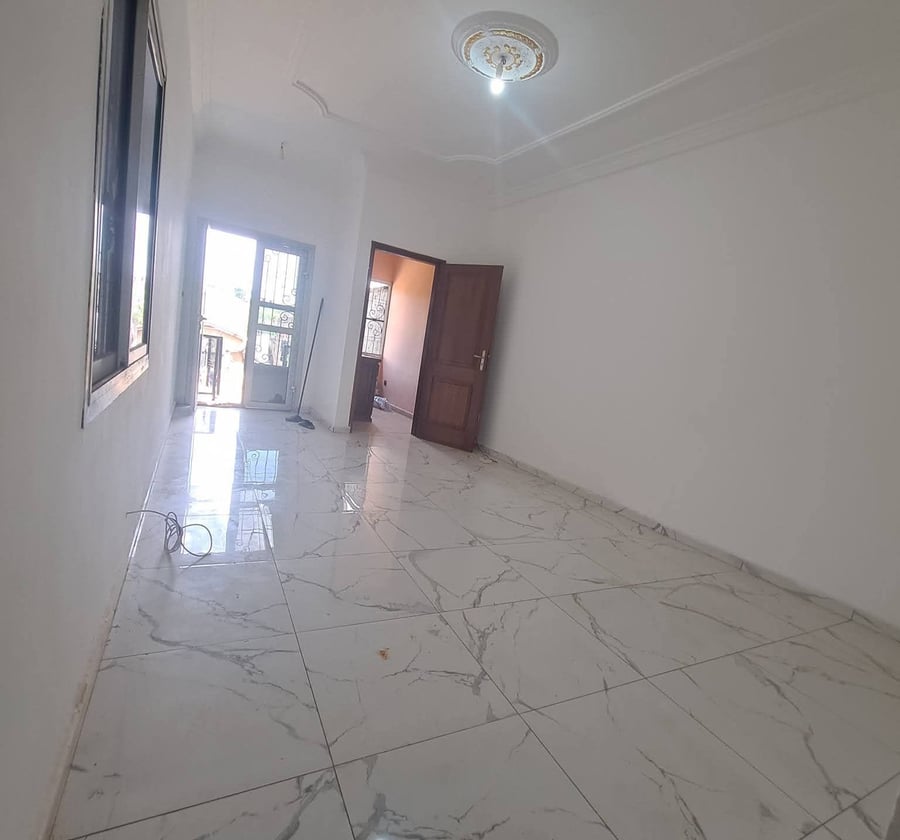 Studio moderne à Nkolfoulou