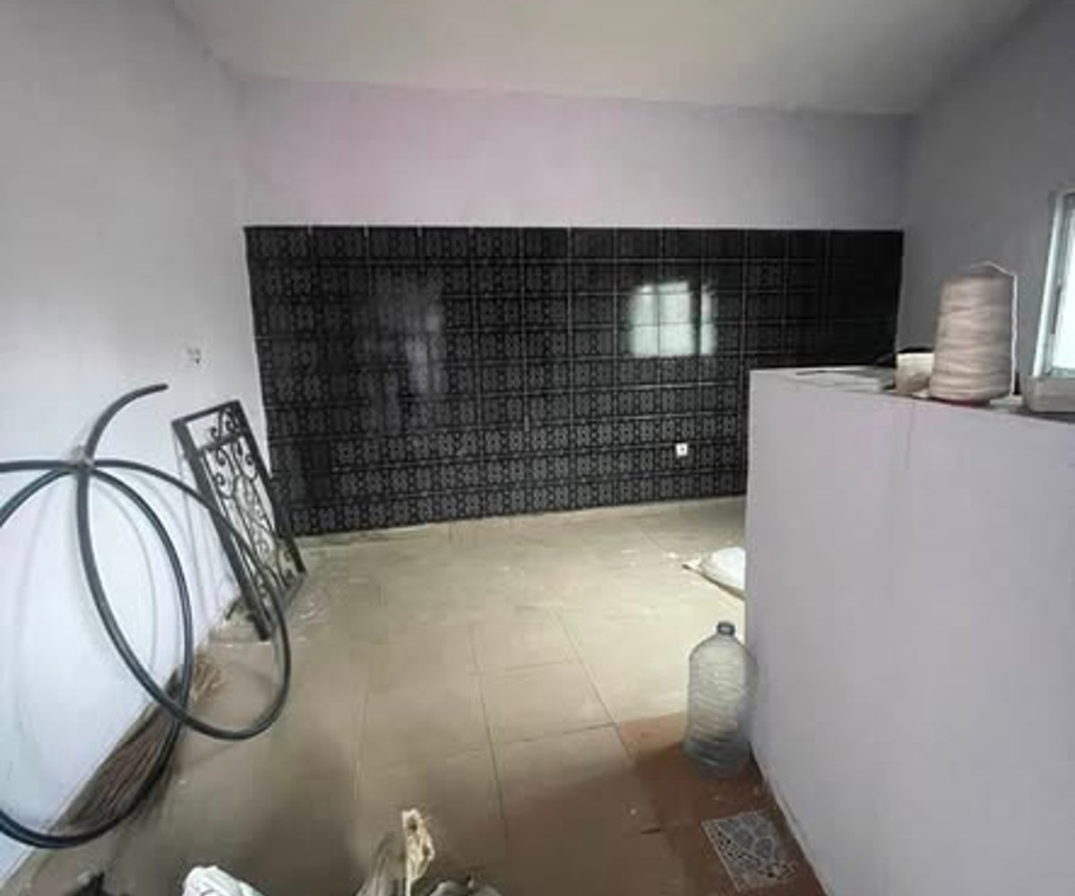 Studio moderne à louer - Ange Raphaël Carrefour IPA (45 000 FCFA/mois)