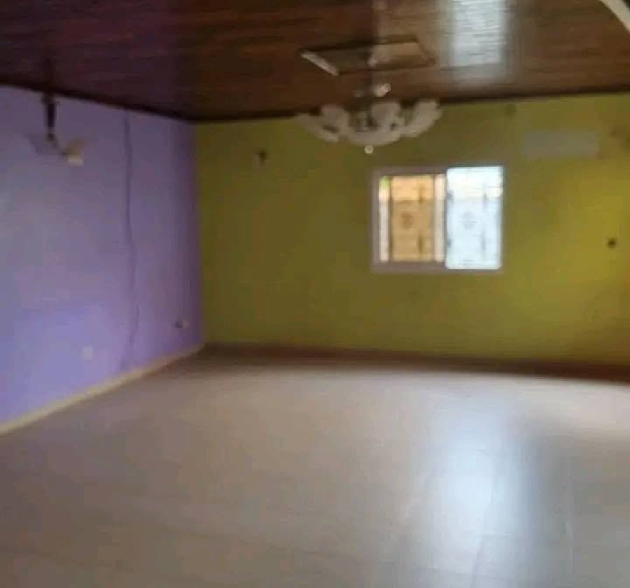 Villa 4 chambres à louer à Nkoabang, Yaoundé