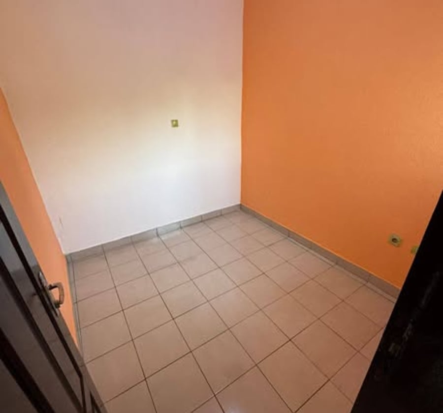 Appartement moderne à louer à Nyalla – 65 000 FCFA/mois