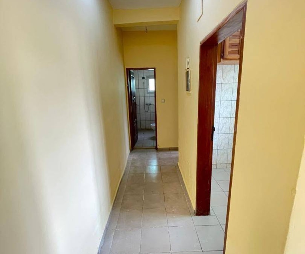 Studio moderne à louer - Yaoundé Nsimeyong