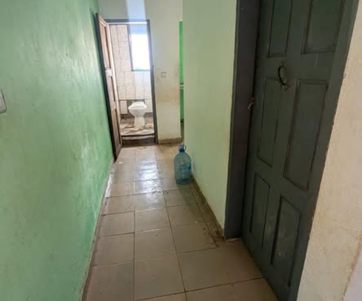 Studio moderne à Damas, Yaoundé - 45 000 FCFA/mois