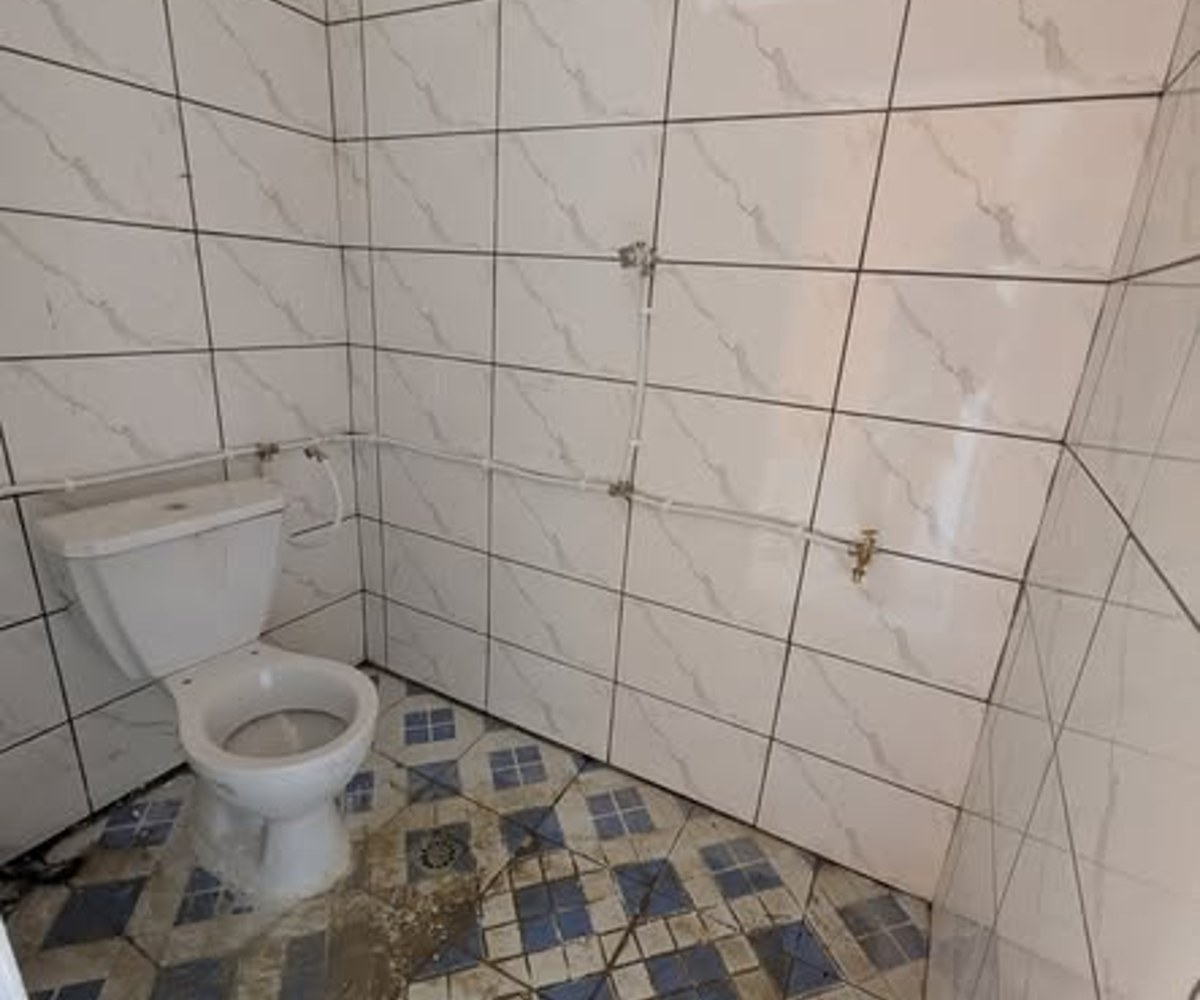 Vaste chambre à louer - Logbessou