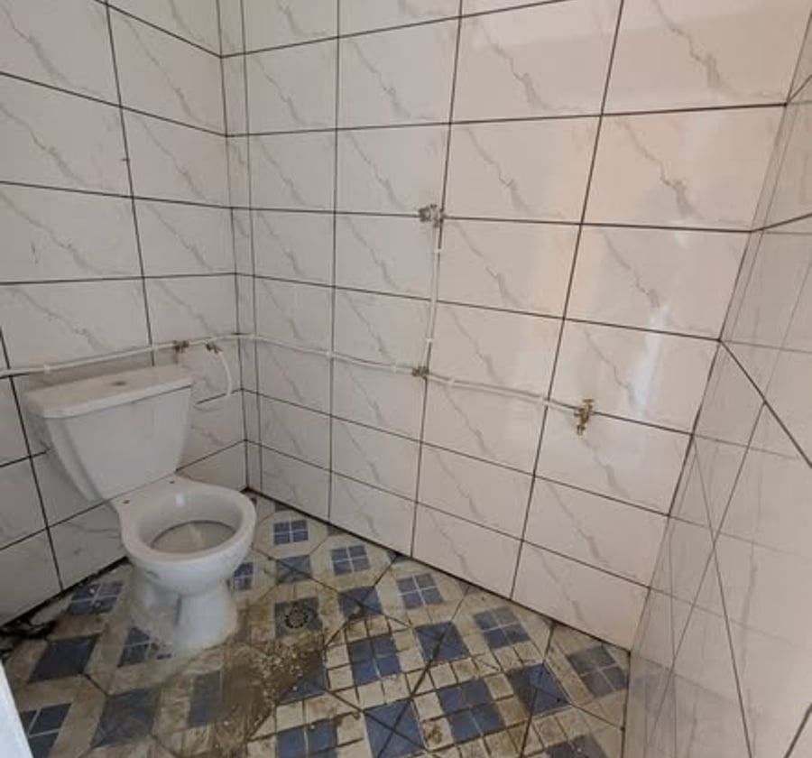 Vaste chambre à louer - Logbessou