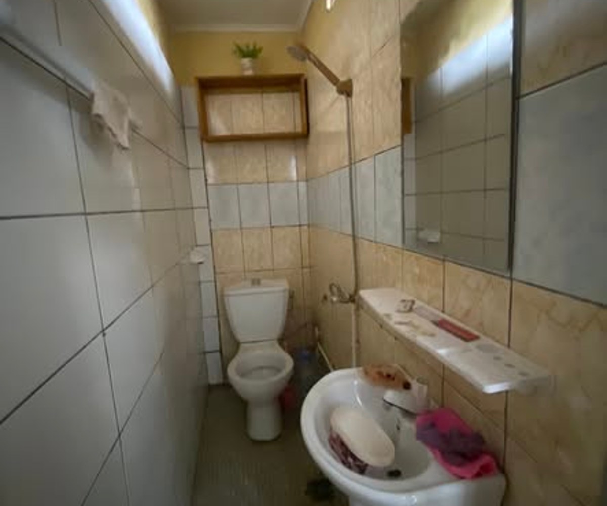 Appartement 2 chambres à Ndogbong - 100 000 FCFA/mois