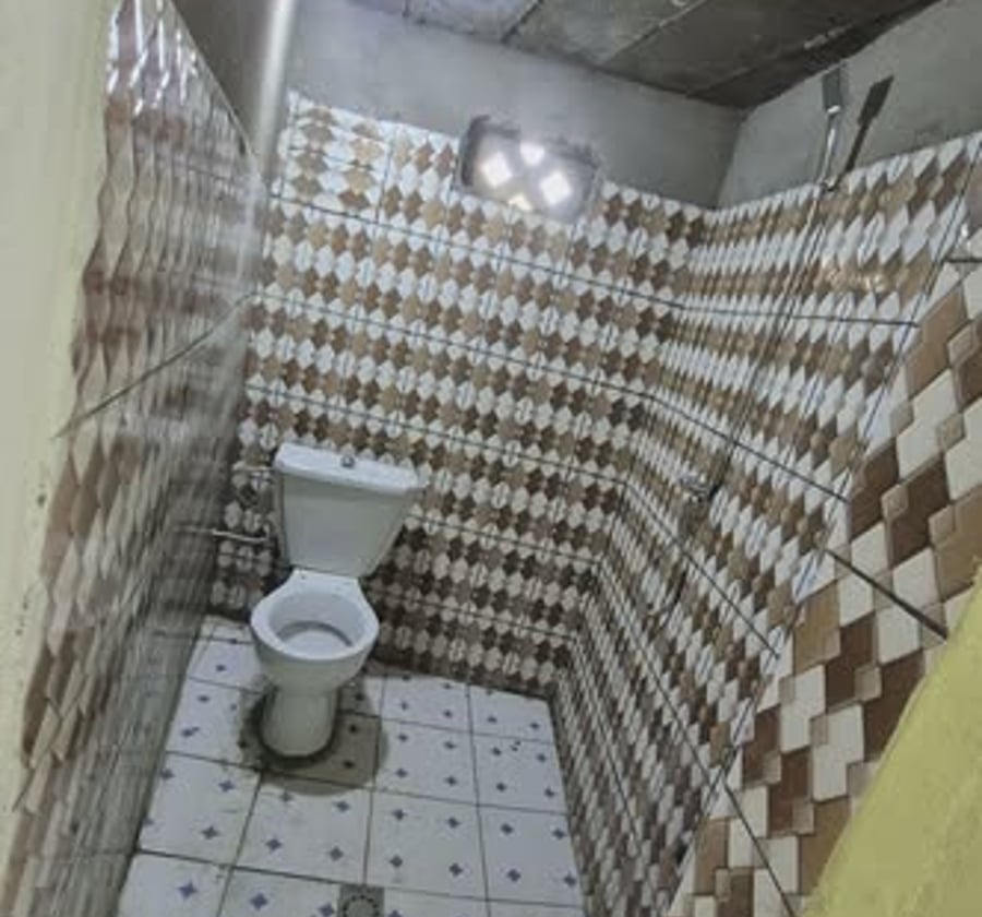Chambre moderne 2 pièces - Village, Douala