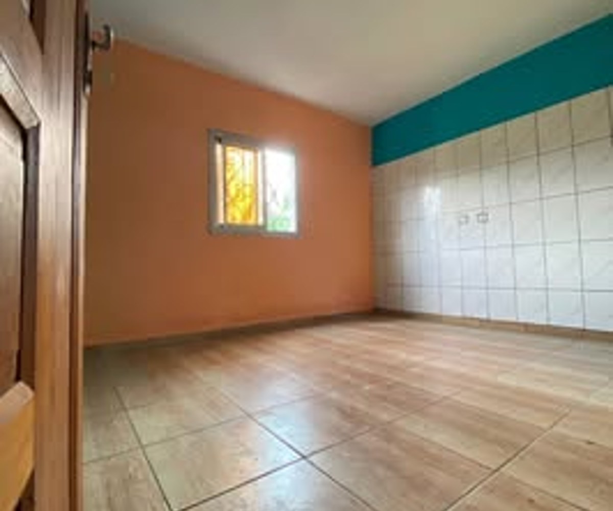 Vaste appartement moderne à louer à Japoma