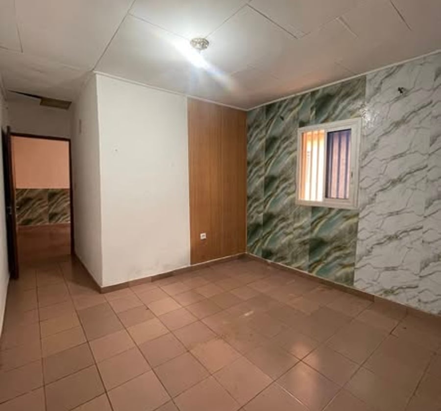 Studio à louer à Eleveur, Yaoundé