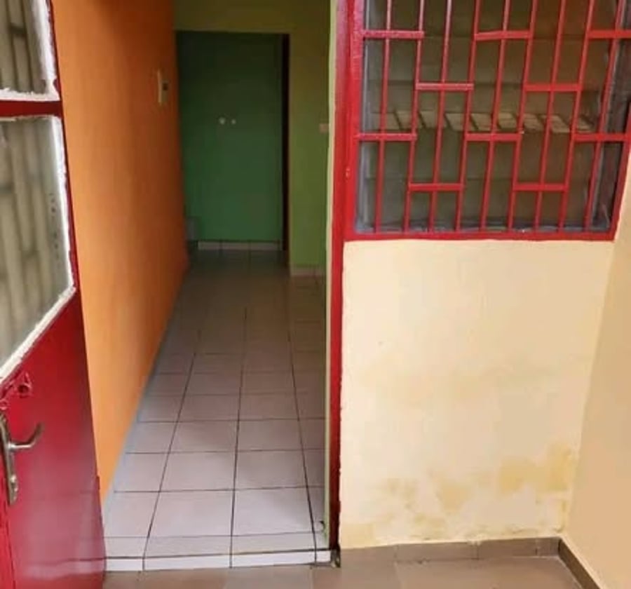 Studio moderne à louer à Bonamoussadi
