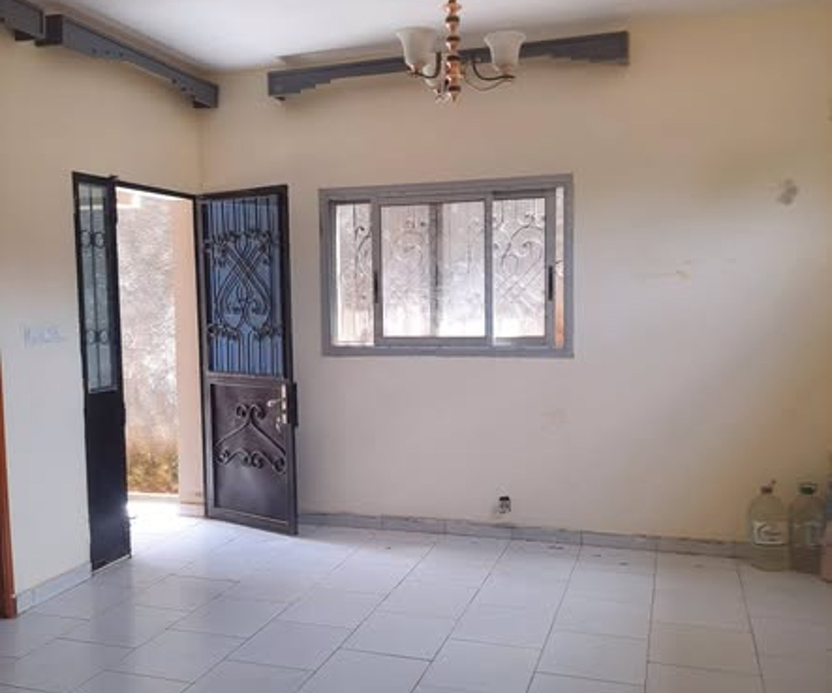 Appartement moderne à louer – Carrefour Tsimi (Tsinga)