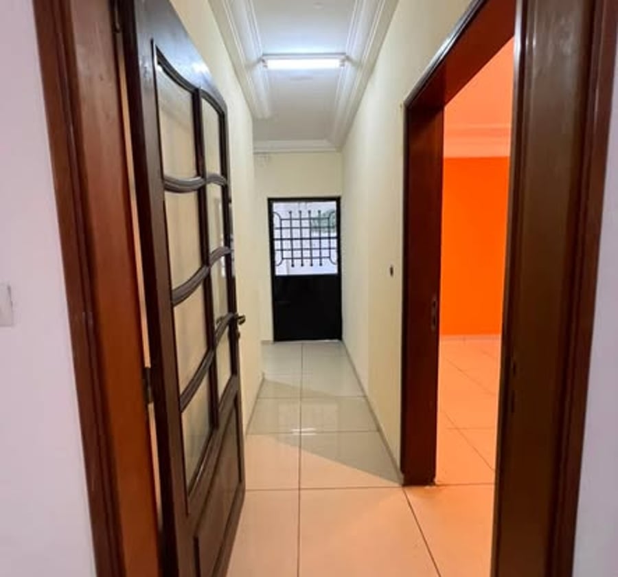 Duplex 5 chambres haut standing tout climatisé – Logpom Bassong
