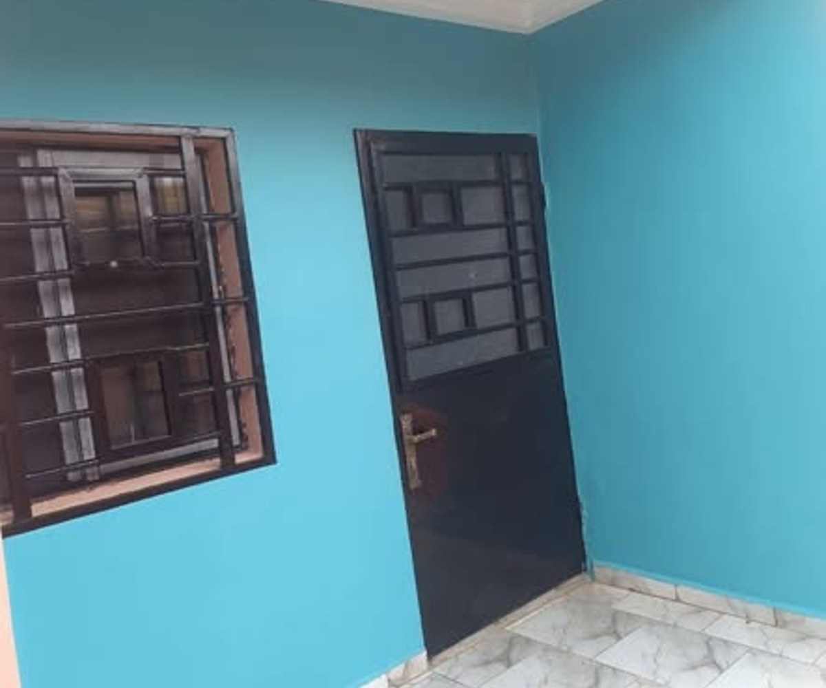 Chambre à louer à Barrière Ahala