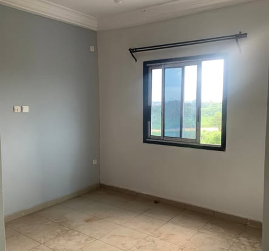 Chambre moderne à louer à Makepe
